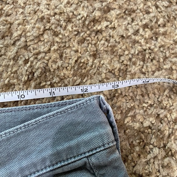 Mother The Weekender Fray Jeans In Lead Gray Light Wash Size 24 Flare Preppy - Picture 16 of 16